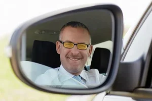 Nyhet: Fargeskiftende glass til BIL 🚗 🚌
