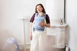Slik bærer du babyen trygt og komfortabelt
