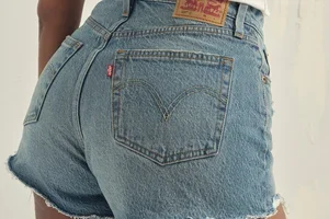 Two pairs of 501® shorts, one iconic style