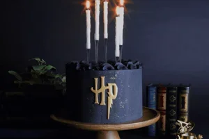Bursdag i Galtvort? Skap magi på kakebordet! 🧙