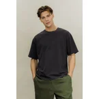 Donato Tee